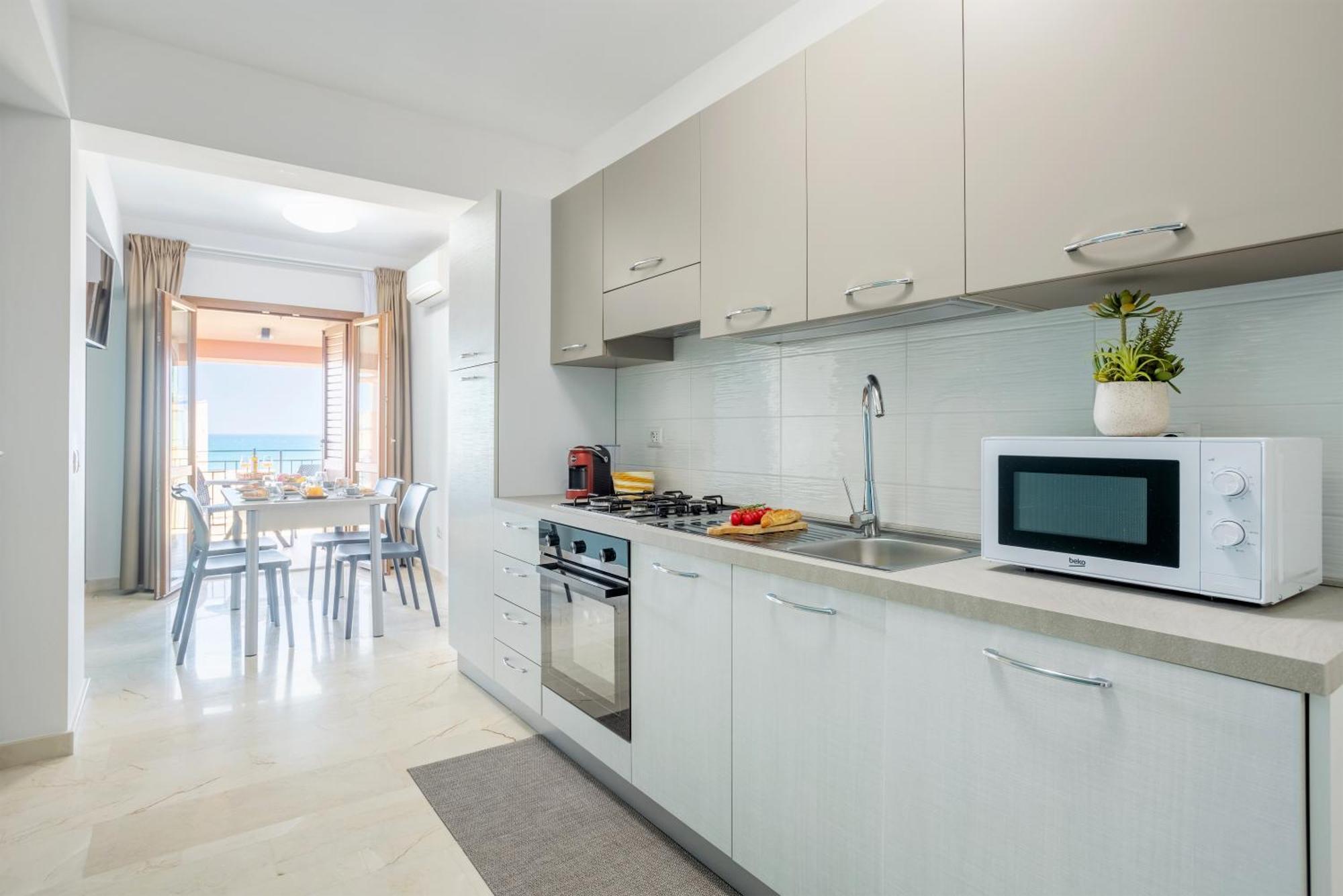 Azzurra Apartments Balestrate Dış mekan fotoğraf